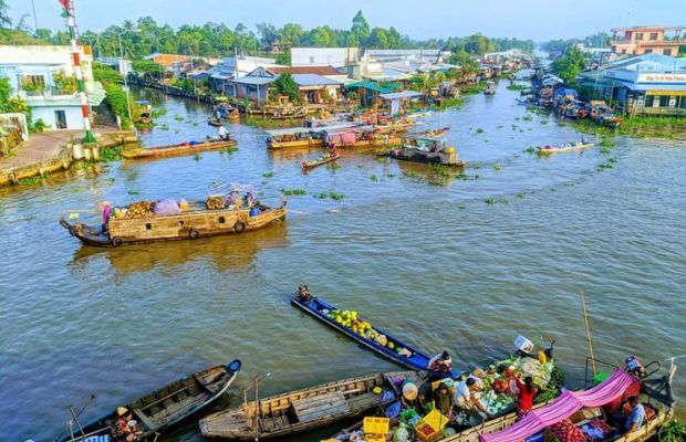 Nga Nam Floating Market